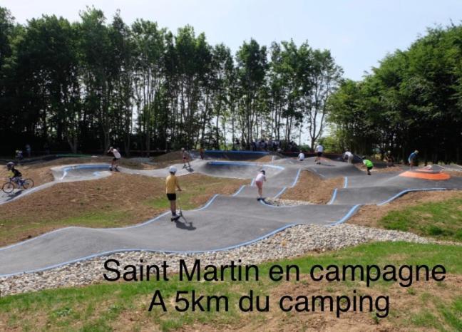 Camping Le Clos Savoye Biville-sur-Mer Екстер'єр фото